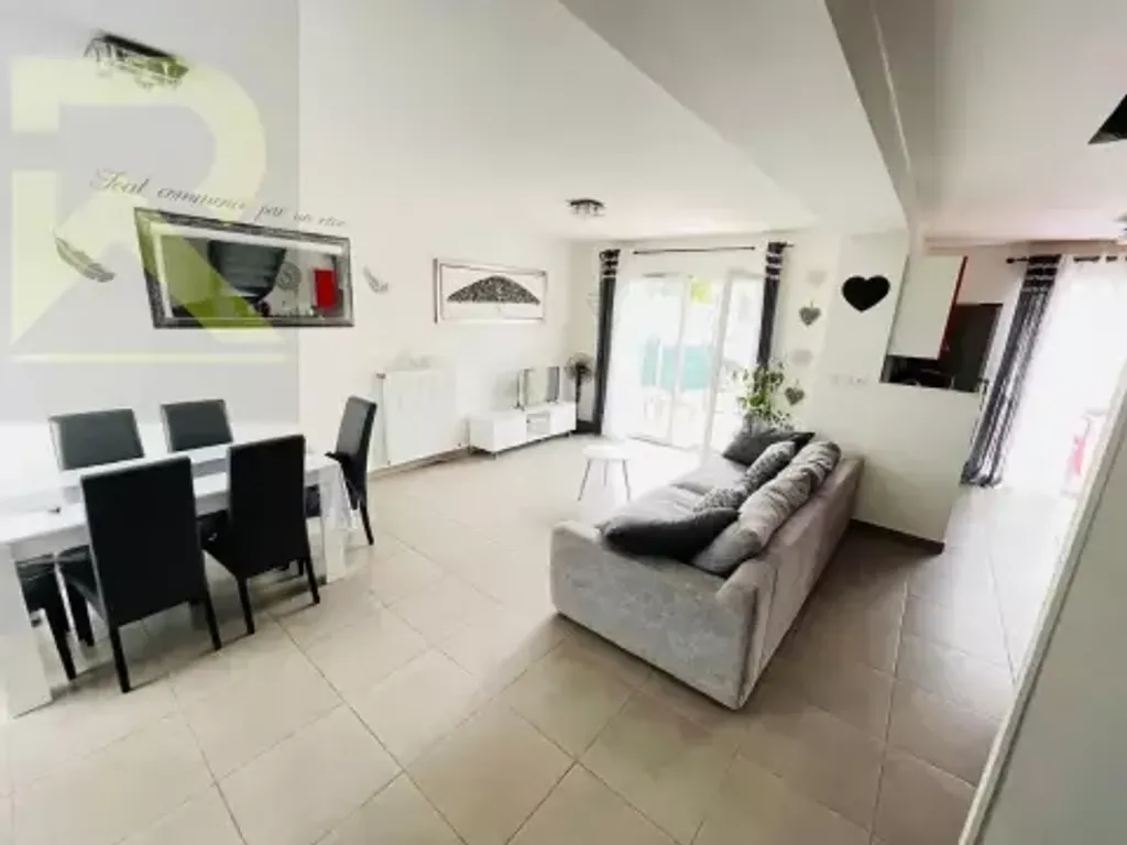 Achat maison à vendre 4 chambres 91 m² - Agde