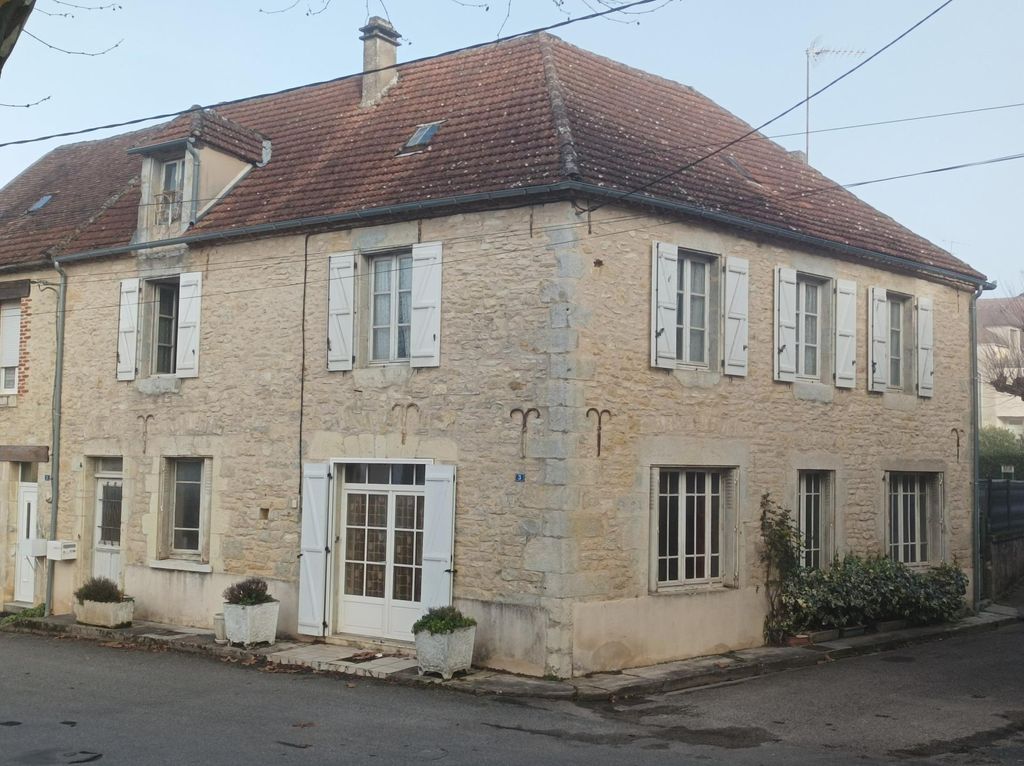 Achat maison à vendre 4 chambres 135 m² - Cœur de Causse