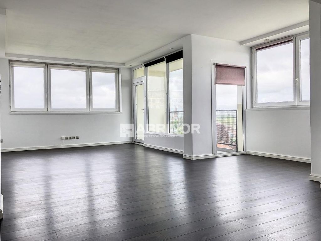 Achat appartement à vendre 4 pièces 106 m² - Roubaix