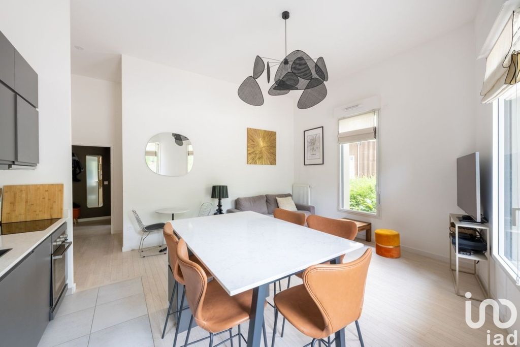 Achat appartement à vendre 3 pièces 59 m² - Saint-Germain-en-Laye