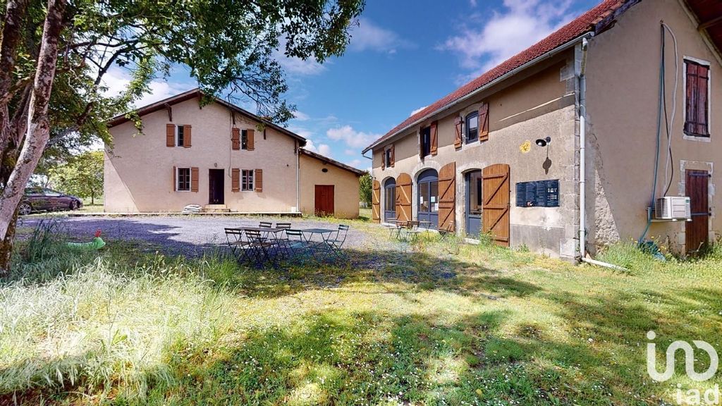 Achat maison à vendre 4 chambres 240 m² - Larbey