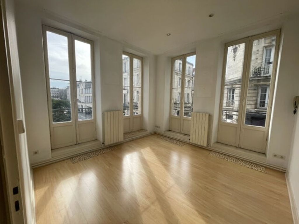 Achat appartement à vendre 5 pièces 79 m² - Rochefort