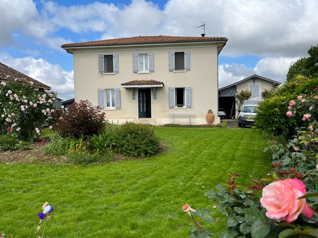 Achat maison à vendre 4 chambres 138 m² - Bergouey