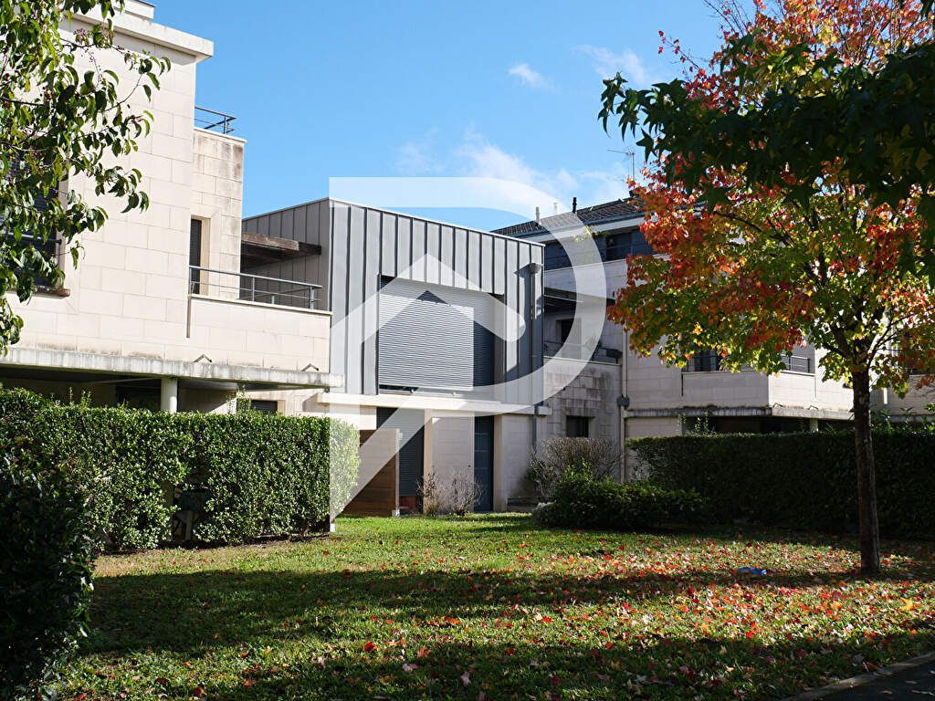 Achat duplex à vendre 5 pièces 101 m² - Saint-Cyr-sur-Loire