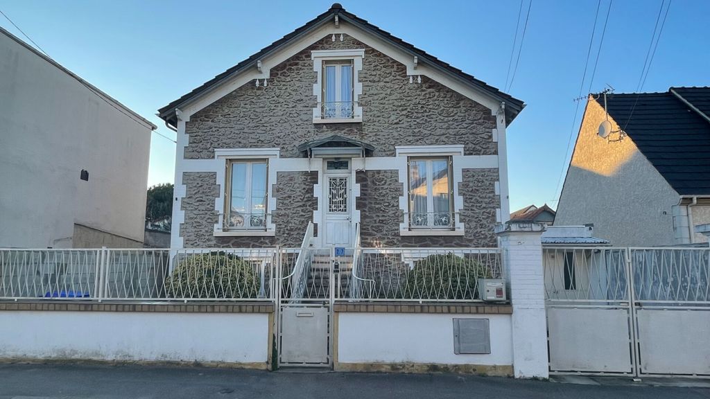 Achat maison à vendre 4 chambres 157 m² - Livry-Gargan