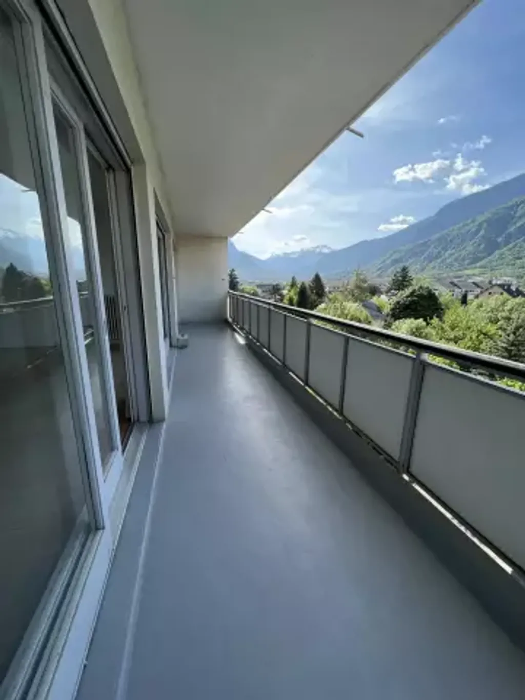 Achat appartement à vendre 4 pièces 91 m² - Saint-Jean-de-Maurienne