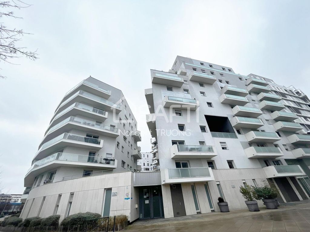 Achat appartement à vendre 4 pièces 79 m² - Issy-les-Moulineaux