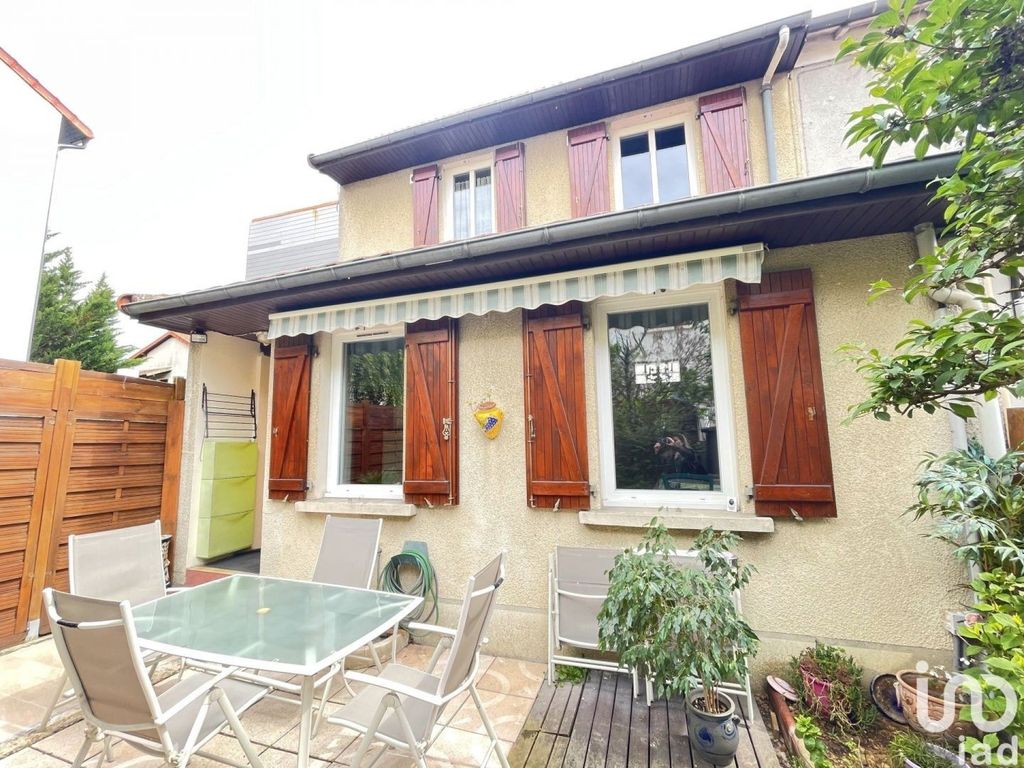 Achat maison à vendre 2 chambres 58 m² - Villeneuve-le-Roi