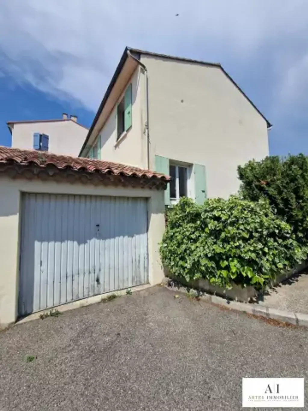 Achat maison à vendre 3 chambres 92 m² - Saint-Paul-Trois-Châteaux