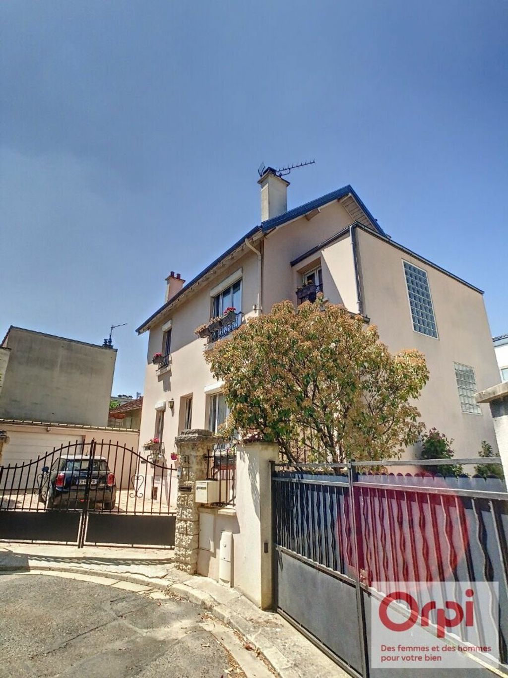 Achat maison à vendre 3 chambres 103 m² - Issy-les-Moulineaux