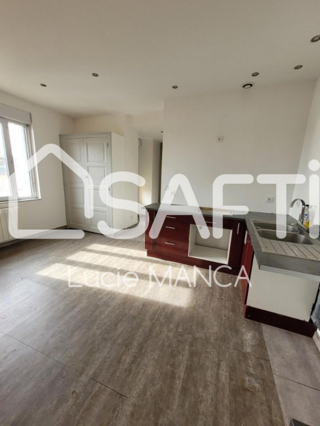 Achat appartement à vendre 4 pièces 112 m² - Charnay-lès-Mâcon