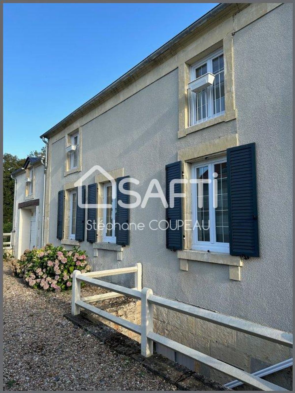 Achat maison à vendre 3 chambres 170 m² - Germigny-sur-Loire