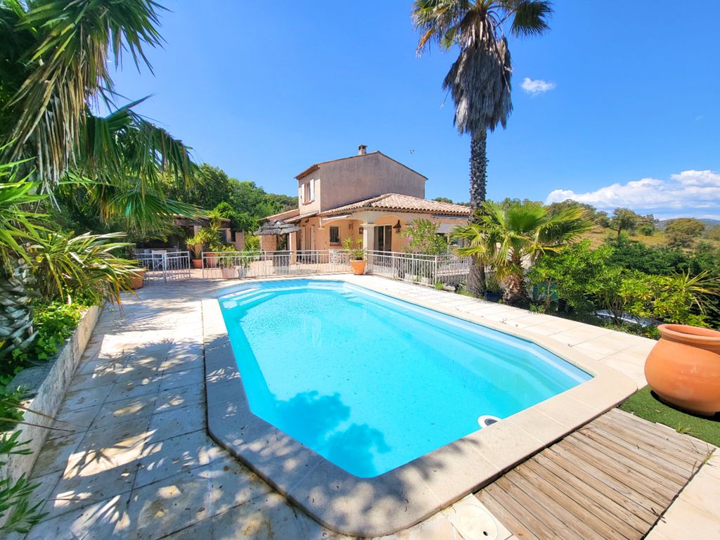 Achat maison à vendre 5 chambres 162 m² - Sainte-Maxime