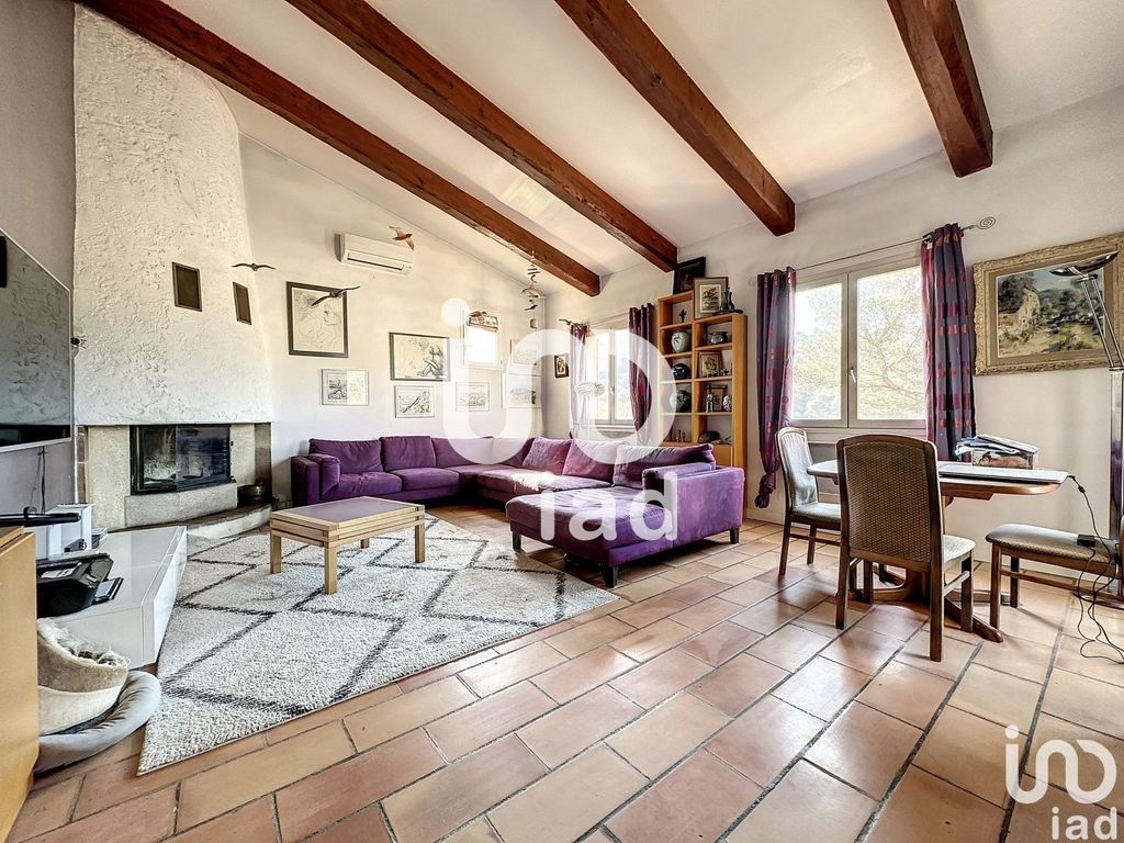 Achat maison à vendre 5 chambres 190 m² - Carnoux-en-Provence