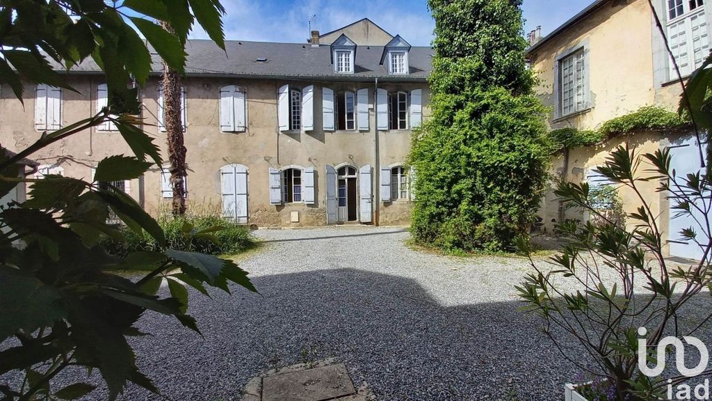 Achat maison à vendre 4 chambres 195 m² - Bagnères-de-Bigorre