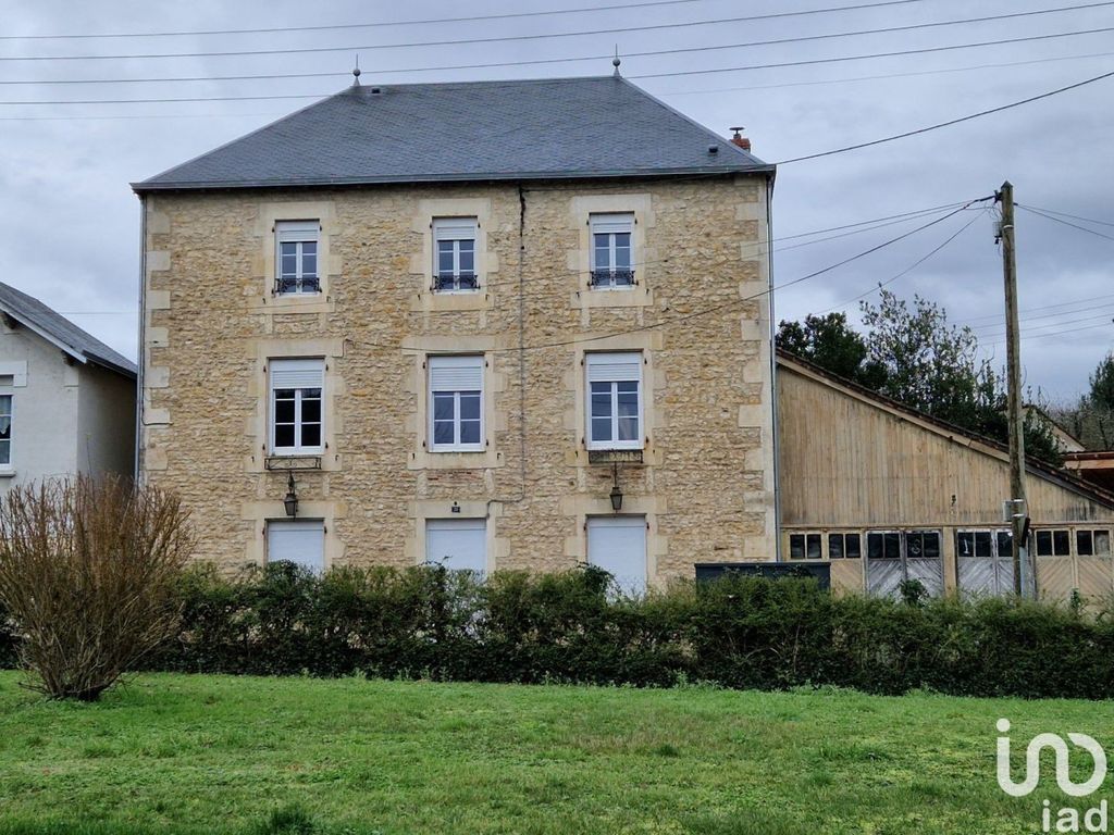 Achat maison à vendre 4 chambres 387 m² - Civray