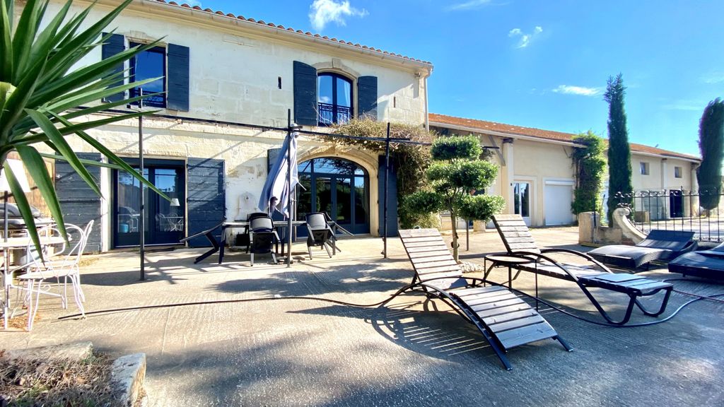 Achat maison à vendre 5 chambres 270 m² - Arles