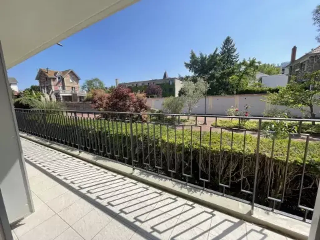 Achat appartement à vendre 3 pièces 69 m² - Chatou