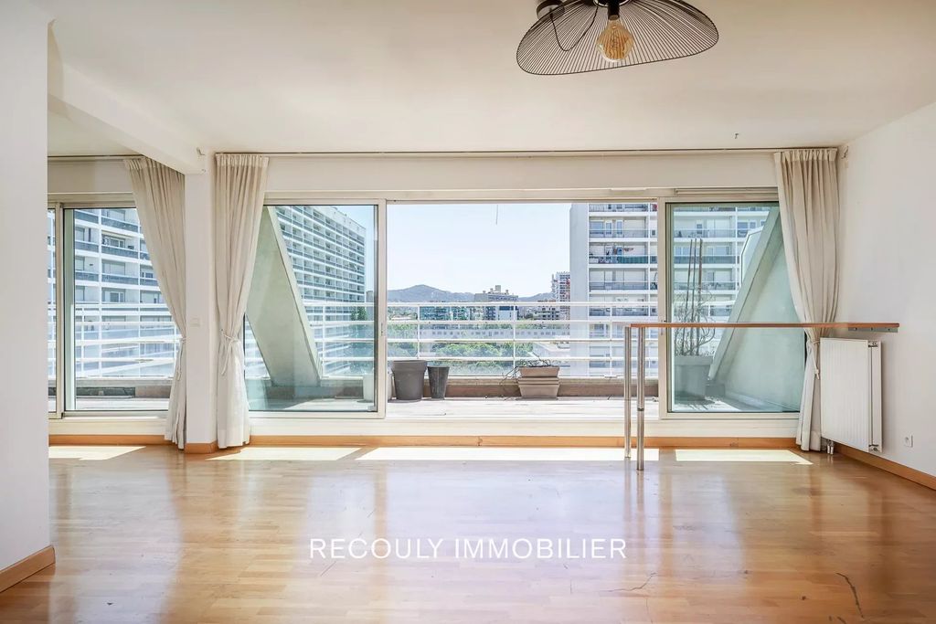 Achat duplex à vendre 6 pièces 180 m² - Marseille 8ème arrondissement