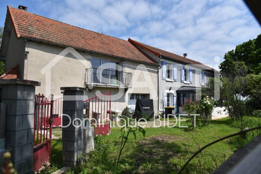 Achat maison à vendre 3 chambres 280 m² - Ébreuil