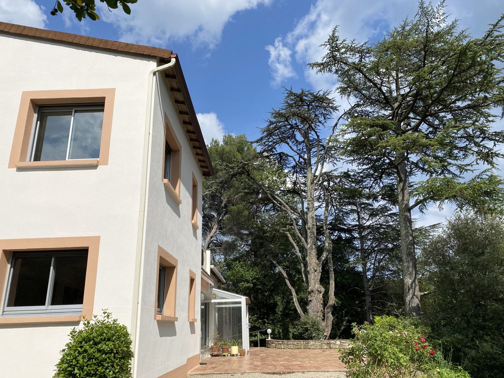 Achat maison à vendre 6 chambres 265 m² - Lodève