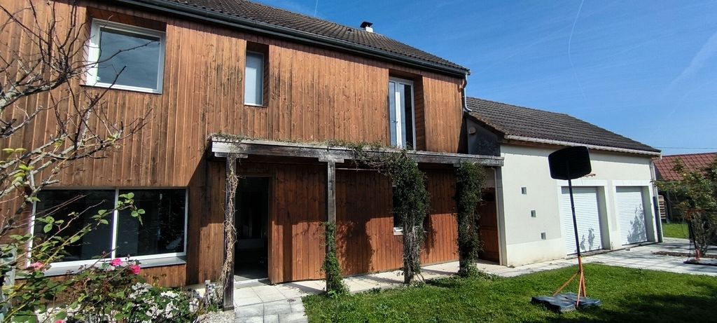 Achat maison à vendre 5 chambres 152 m² - Chécy