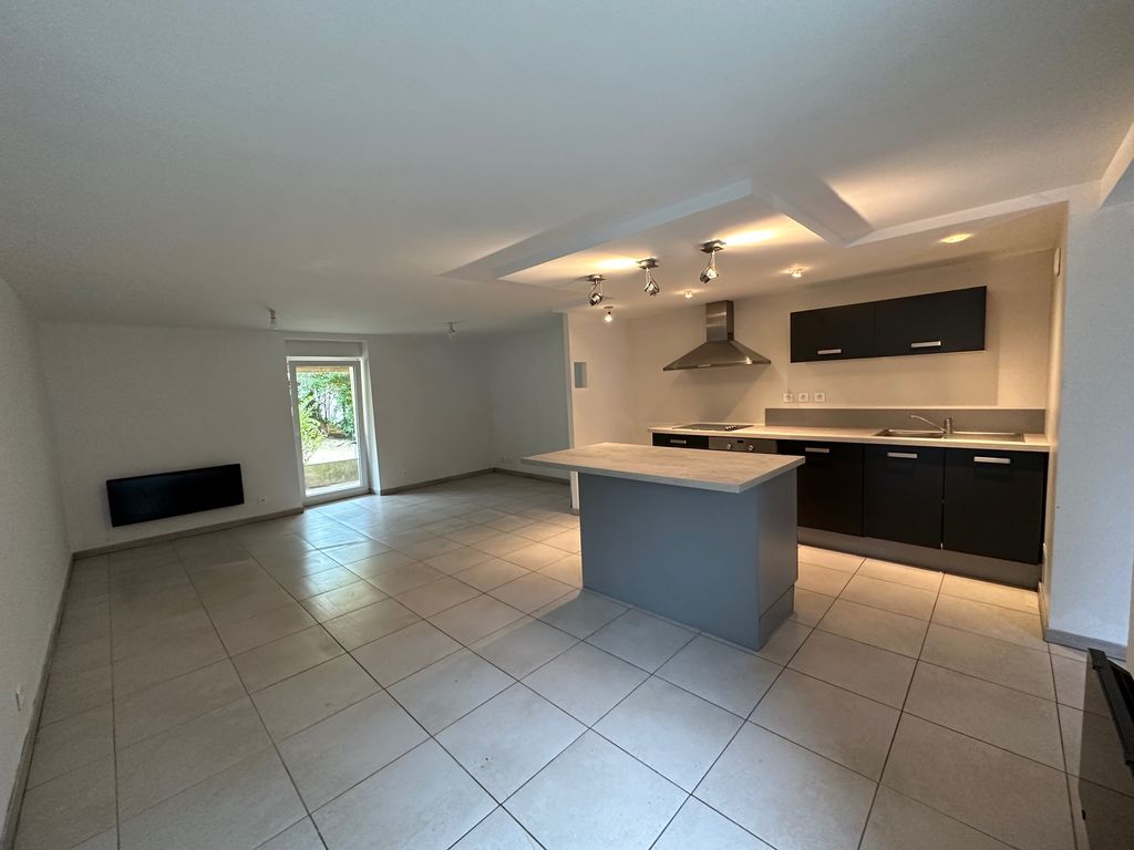 Achat maison à vendre 1 chambre 72 m² - Issoudun