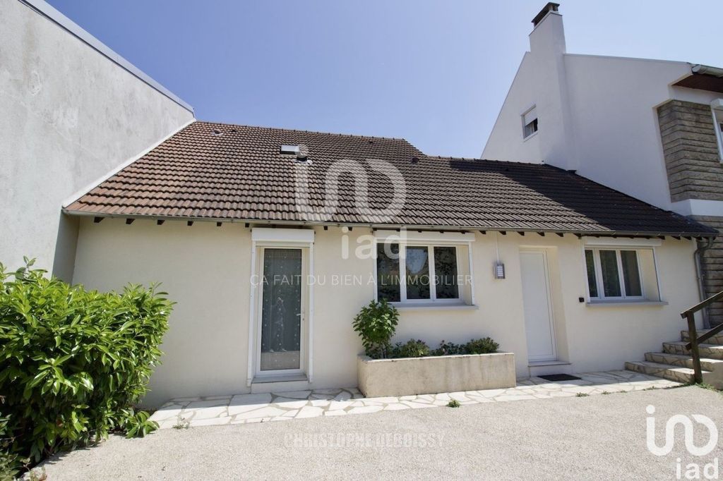 Achat maison à vendre 4 chambres 150 m² - Saint-Ouen-l'Aumône