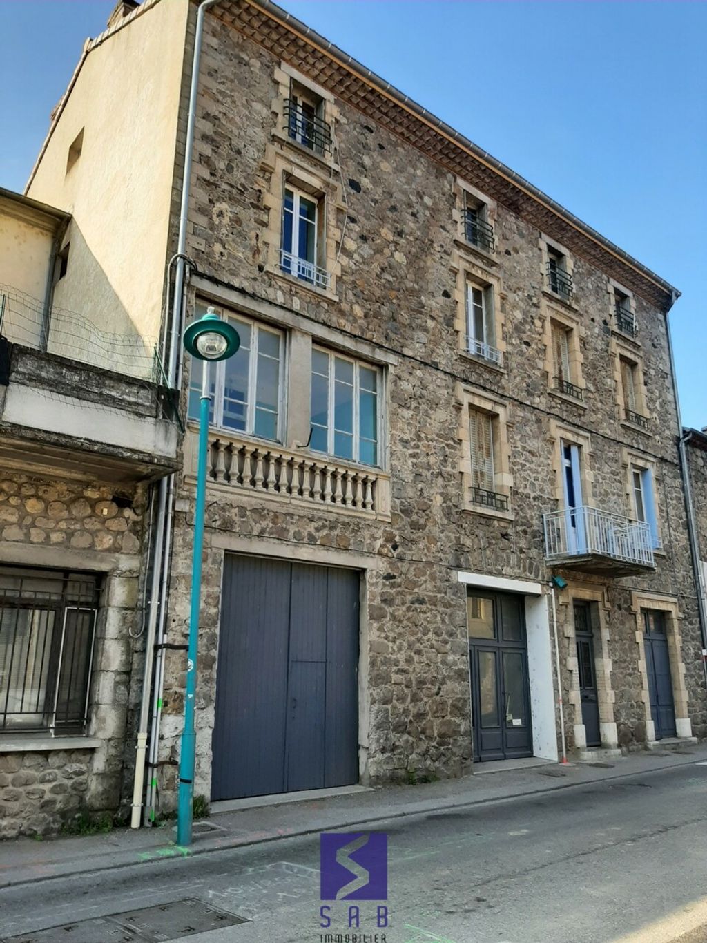 Achat appartement 3 pièces 71 m² - Saint-Sauveur-de-Montagut