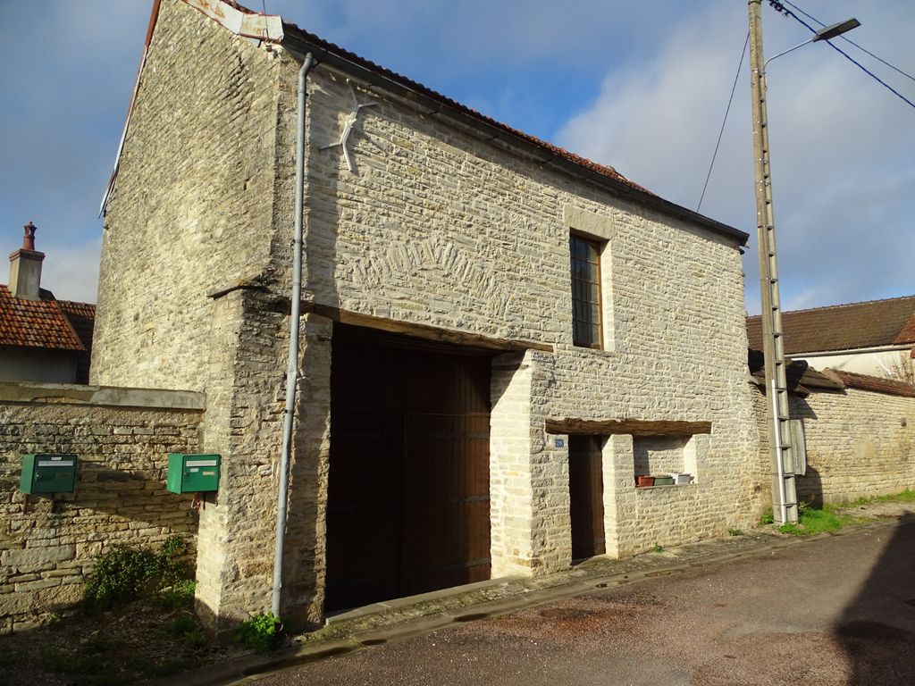 Achat maison 3 chambre(s) - Cruzy-le-Châtel