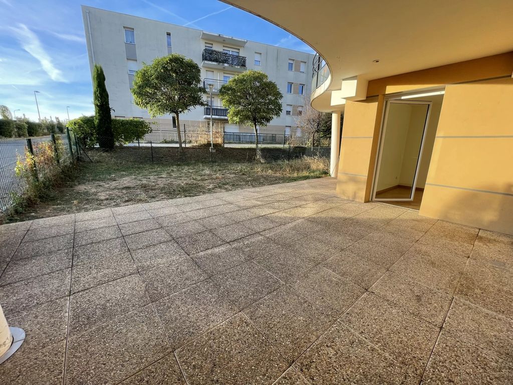 Achat appartement à vendre 4 pièces 84 m² - Saint-Priest-en-Jarez