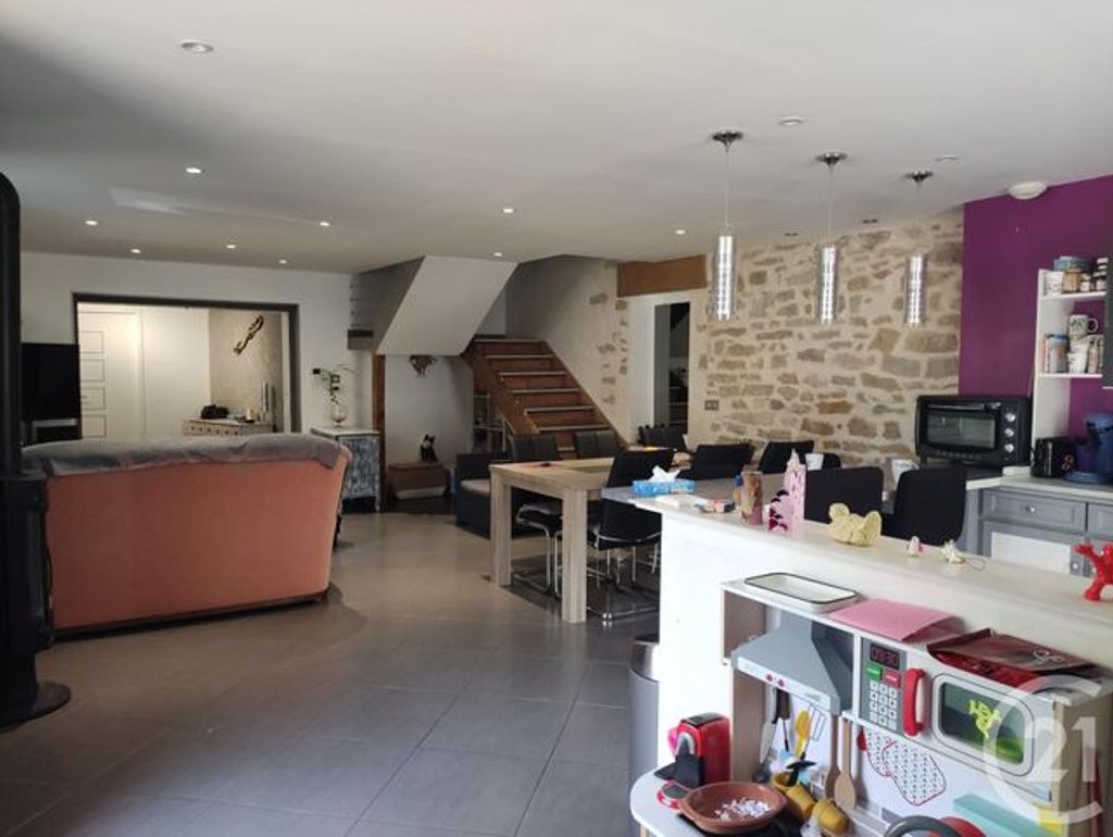 Achat maison 4 chambres 203 m² - Saint-Sorlin-en-Bugey