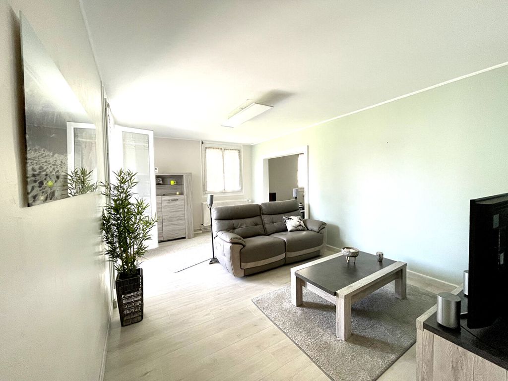 Achat appartement à vendre 5 pièces 96 m² - Saint-Cyr-sur-Loire