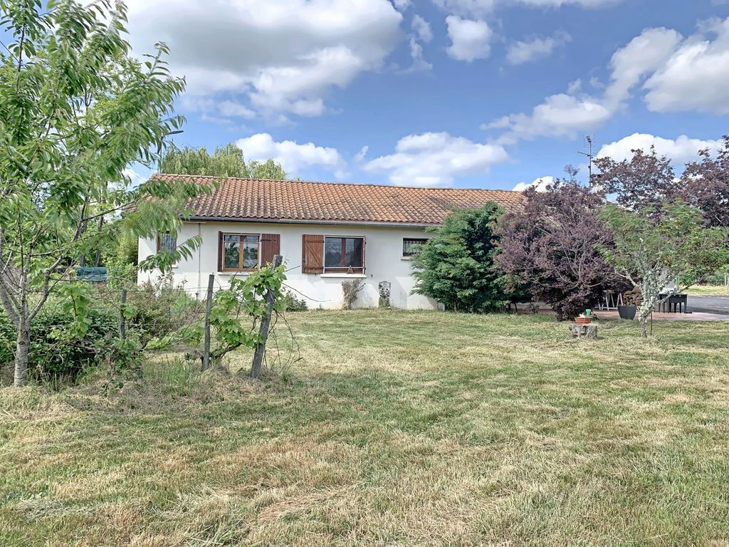 Achat maison à vendre 3 chambres 104 m² - Saint-Ciers-d'Abzac