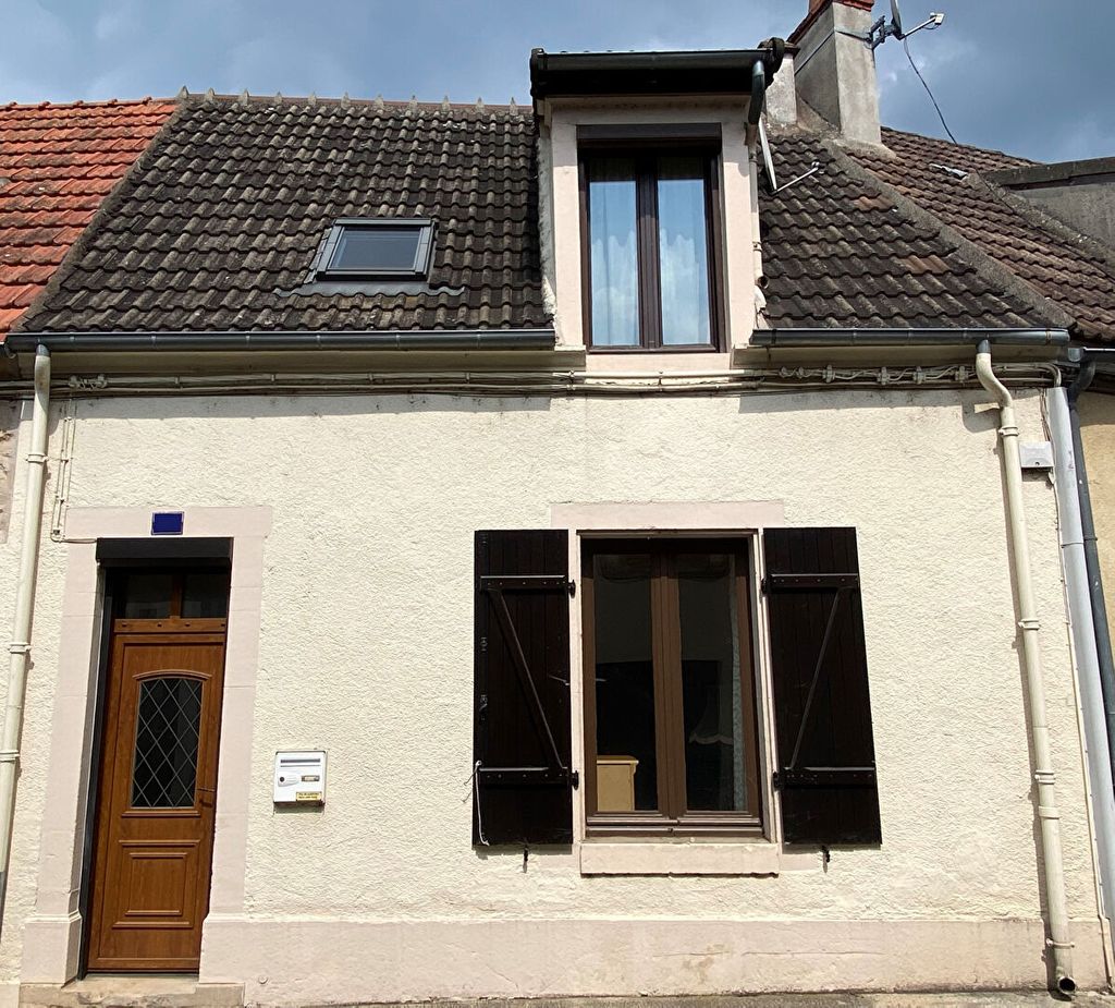 Achat maison à vendre 1 chambre 82 m² - Saint-Amand-Montrond