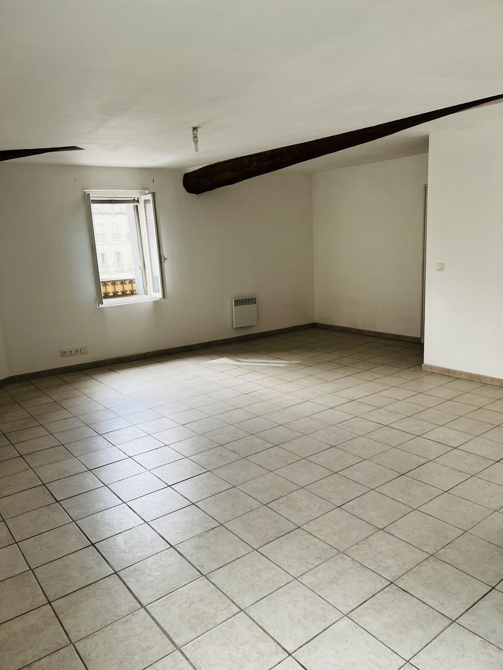 Achat appartement à vendre 4 pièces 97 m² - Lunel