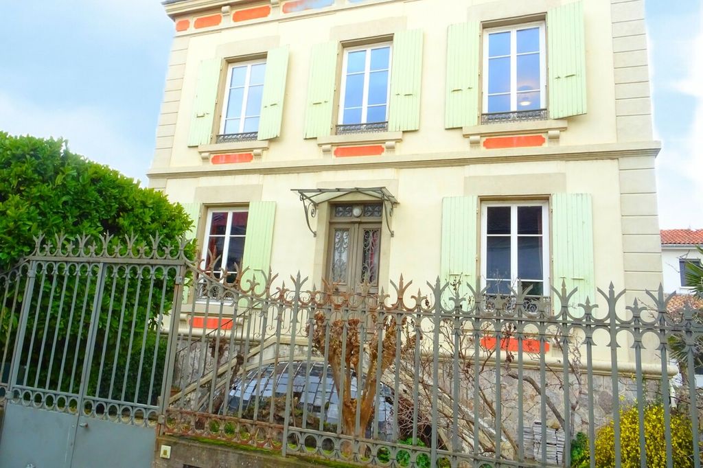 Achat maison 4 chambres 173 m² - Tournon-sur-Rhône