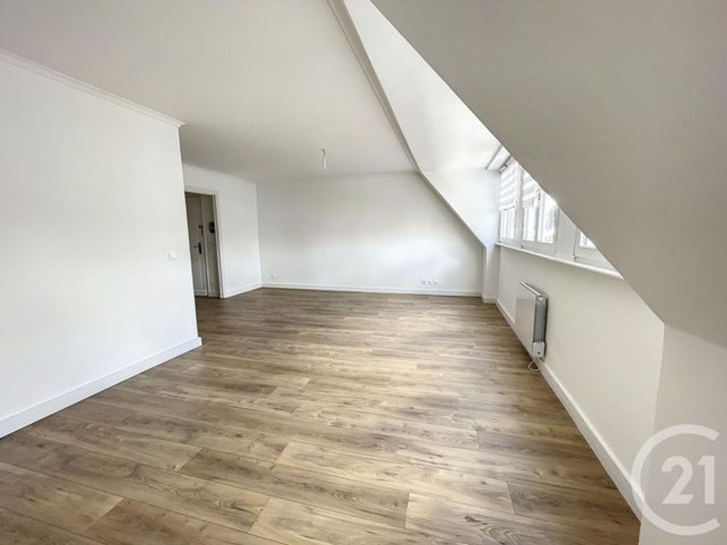 Achat appartement 2 pièces 57 m² - Lille