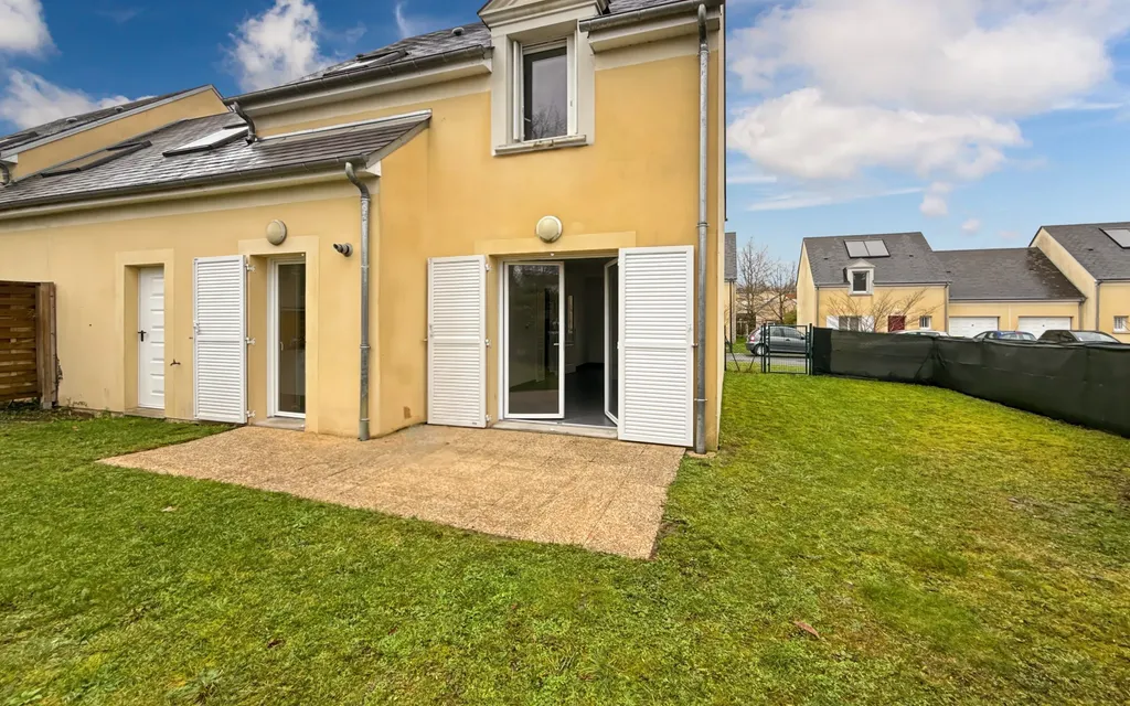 Achat maison à vendre 3 chambres 83 m² - Saint-Cyr-en-Val