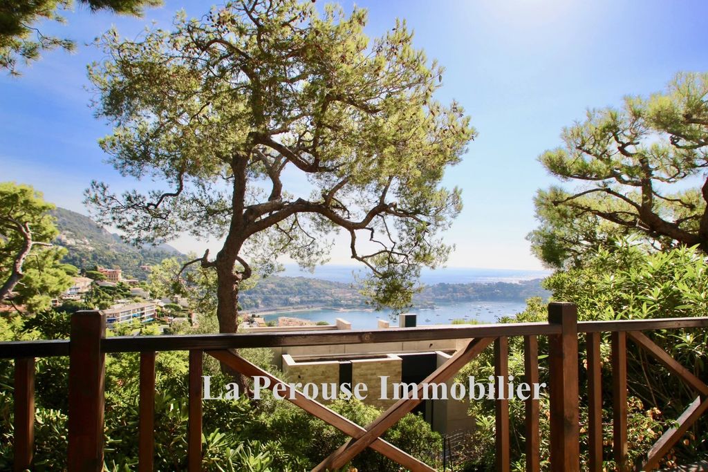 Achat appartement à vendre 4 pièces 117 m² - Villefranche-sur-Mer