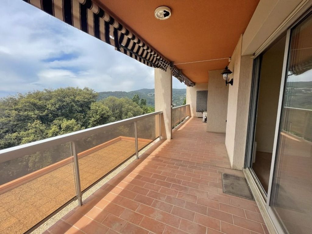 Achat appartement à vendre 3 pièces 62 m² - Grasse