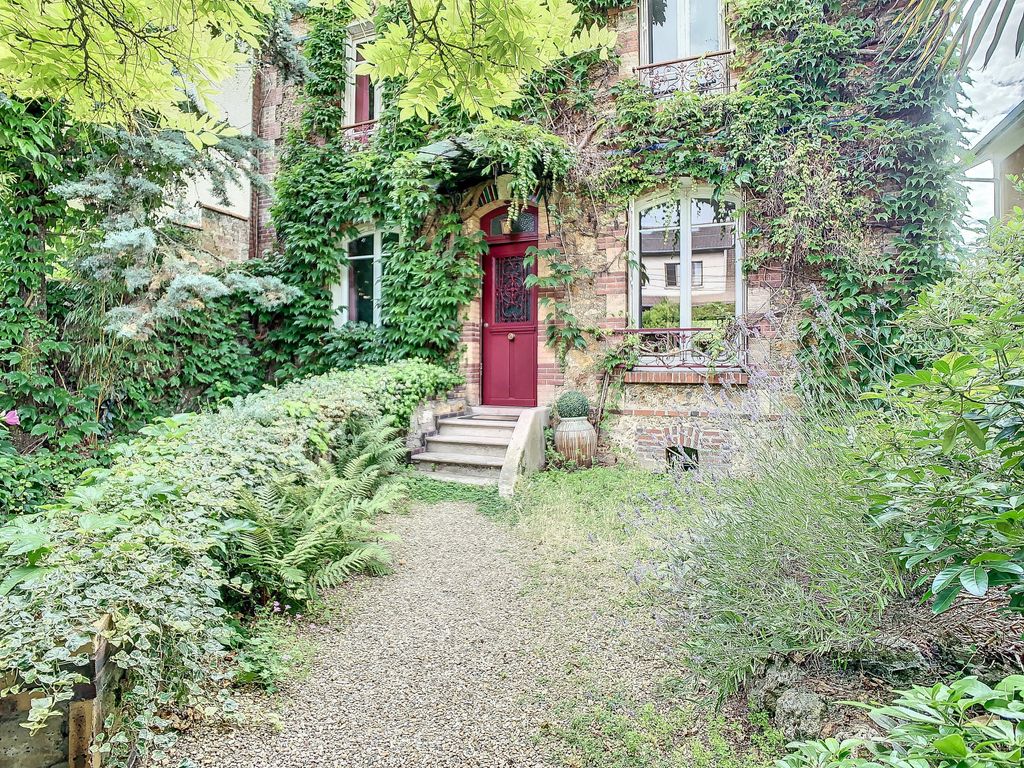 Achat maison à vendre 5 chambres 191 m² - Saint-Maur-des-Fossés