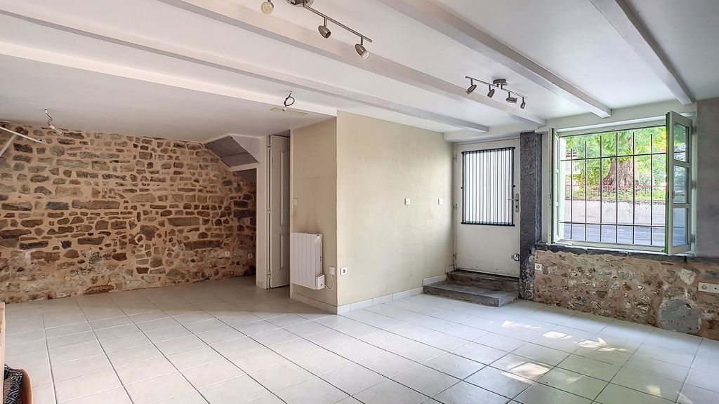 Achat maison à vendre 3 chambres 134 m² - Lempdes