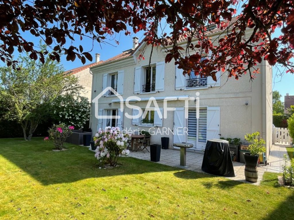 Achat maison à vendre 5 chambres 214 m² - Chevry-Cossigny