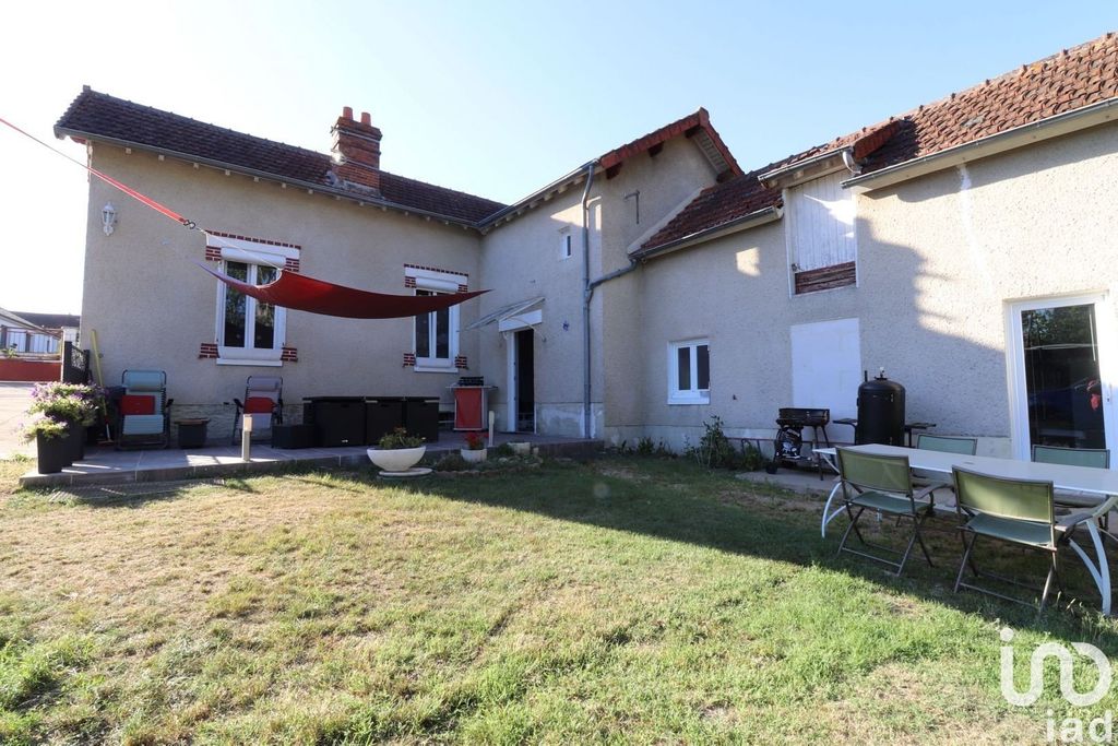 Achat maison à vendre 4 chambres 162 m² - Montargis