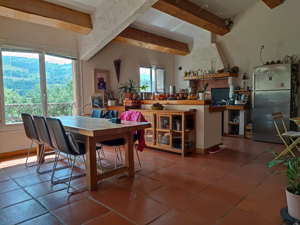Achat maison à vendre 6 chambres 210 m² - Collioure
