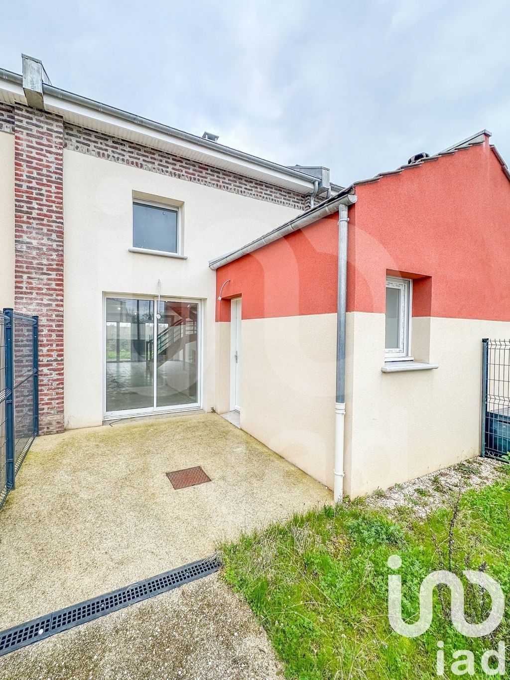 Achat maison à vendre 3 chambres 102 m² - Clairoix