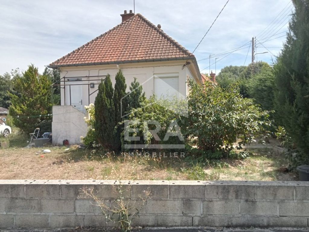 Achat maison à vendre 3 chambres 75 m² - Cuise-la-Motte