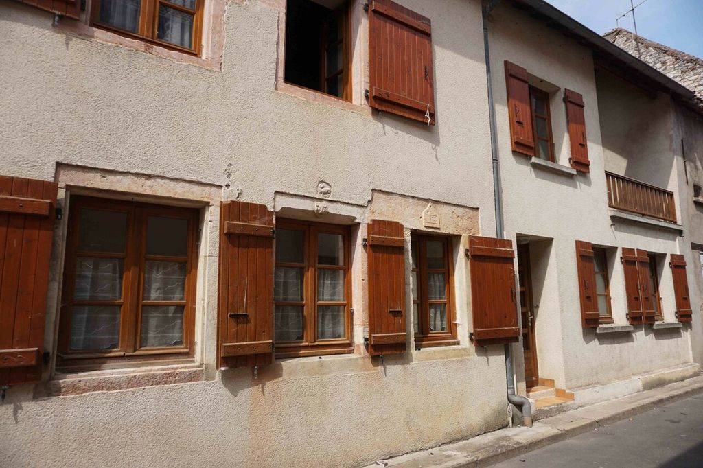 Achat maison à vendre 4 chambres 140 m² - Cuisery