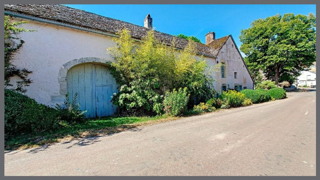Achat maison à vendre 3 chambres 165 m² - Saint-Seine-l'Abbaye